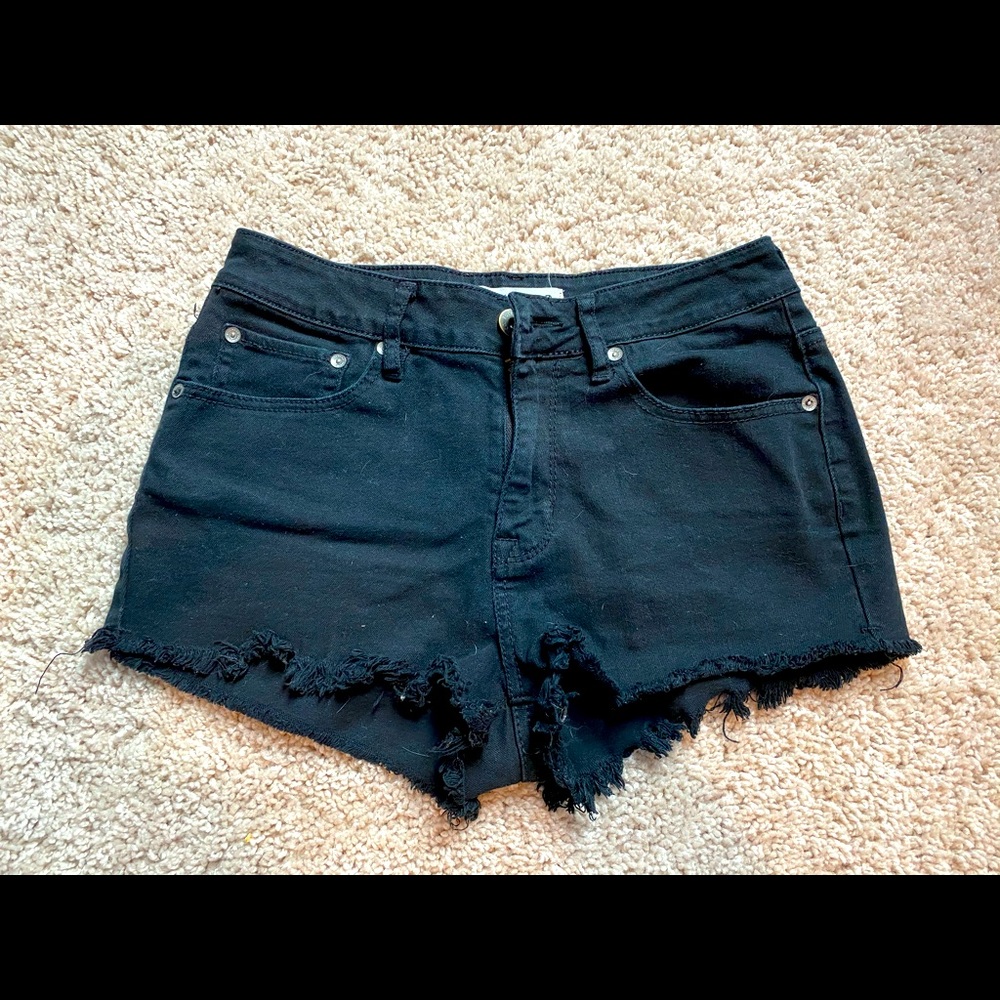 Pacsun Black Highwaisted Shorts